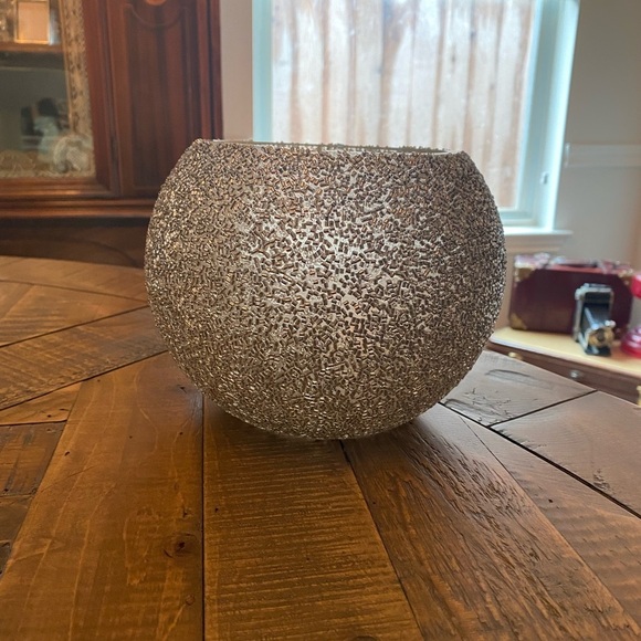 Beaded Silver Flower Vase - Picture 2 of 4